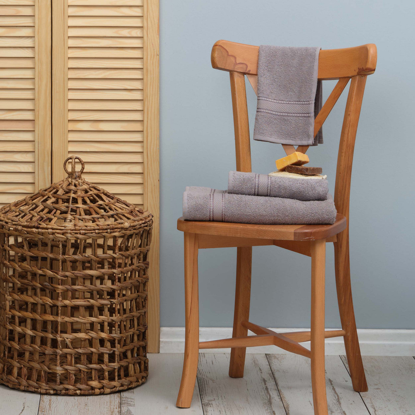 Daily, Prosop, 30x50cm, Gri