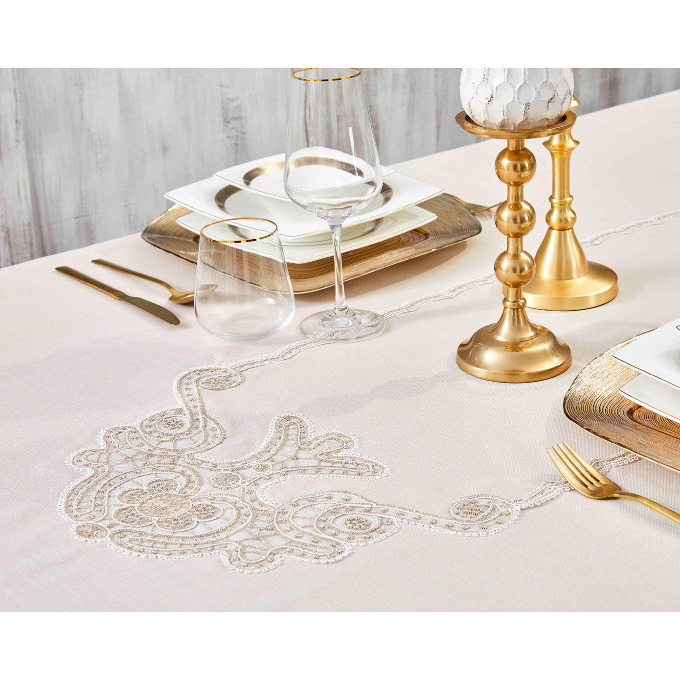 Karaca Home Ades Fata de Masa din Dantela Frantuzeasca 160cmx240cm