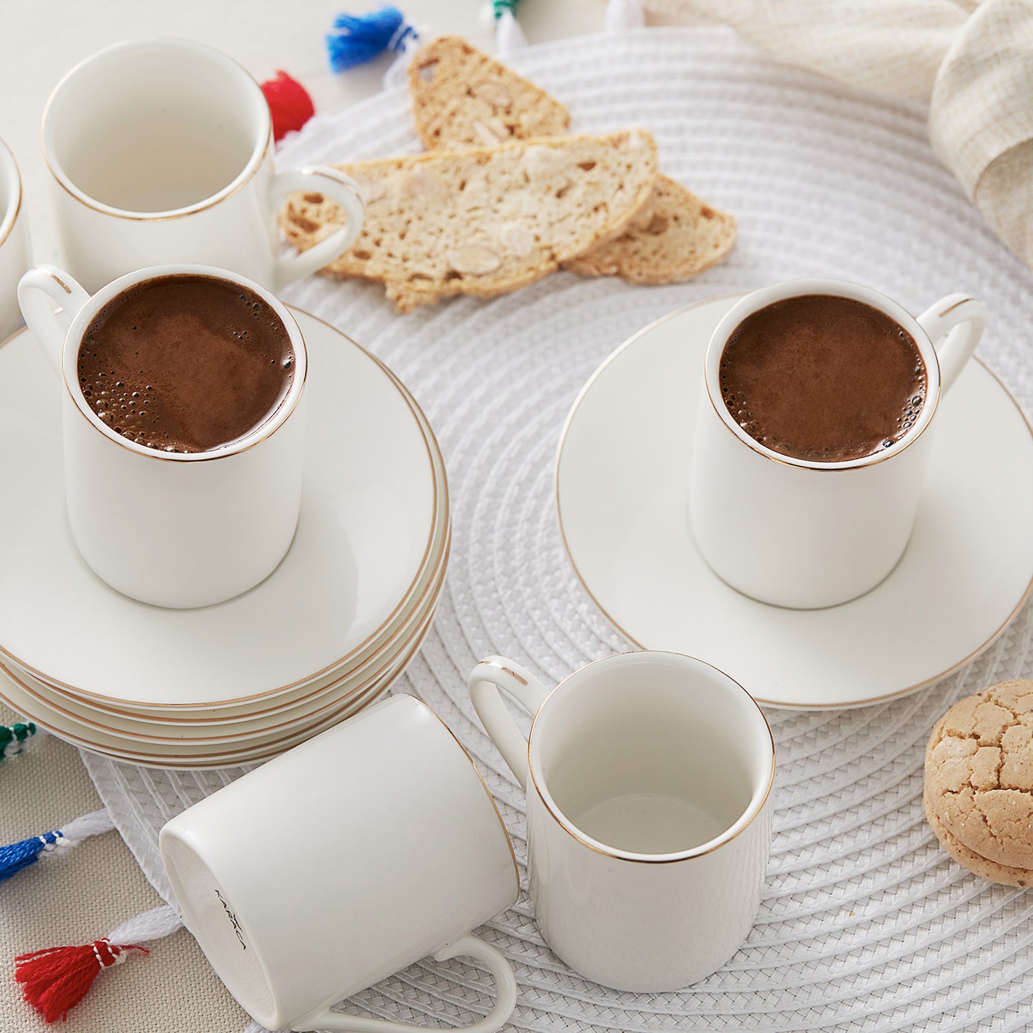 Set cești de espresso pentru 6 persoane