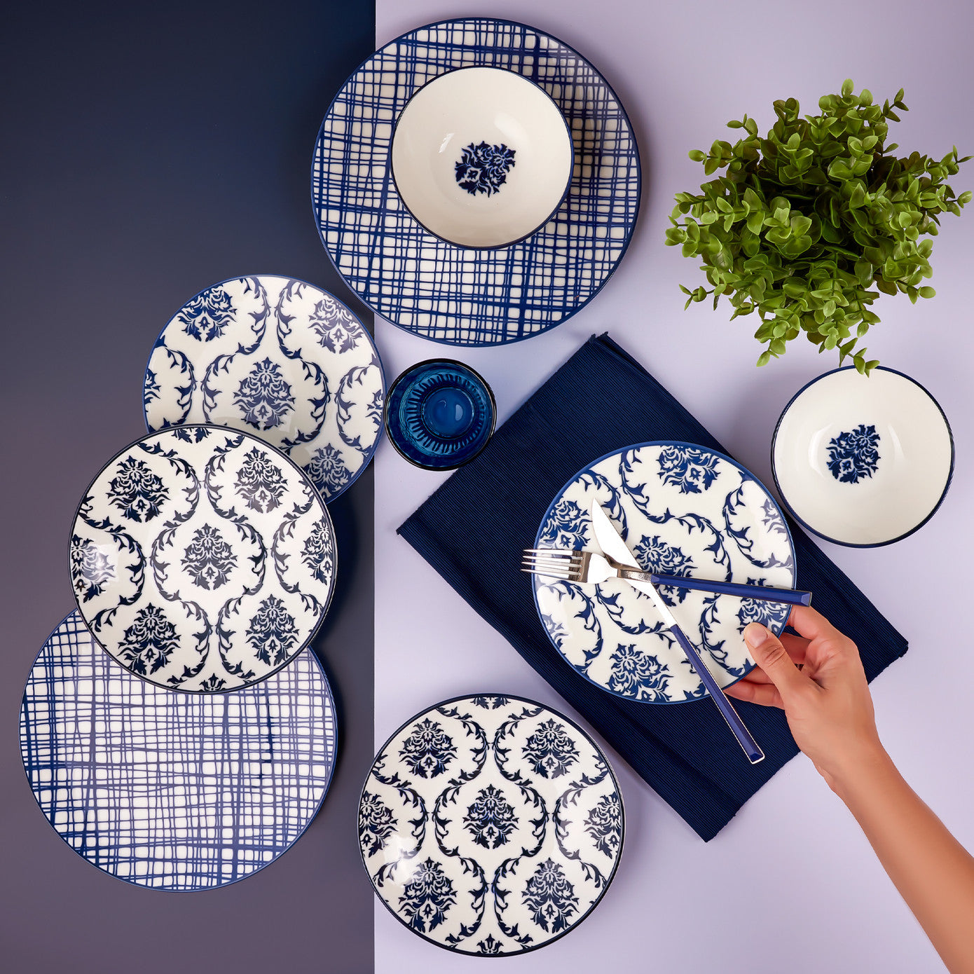 Karaca Porcelain Dinnerware Set for 6, 24 Piece, Blue White