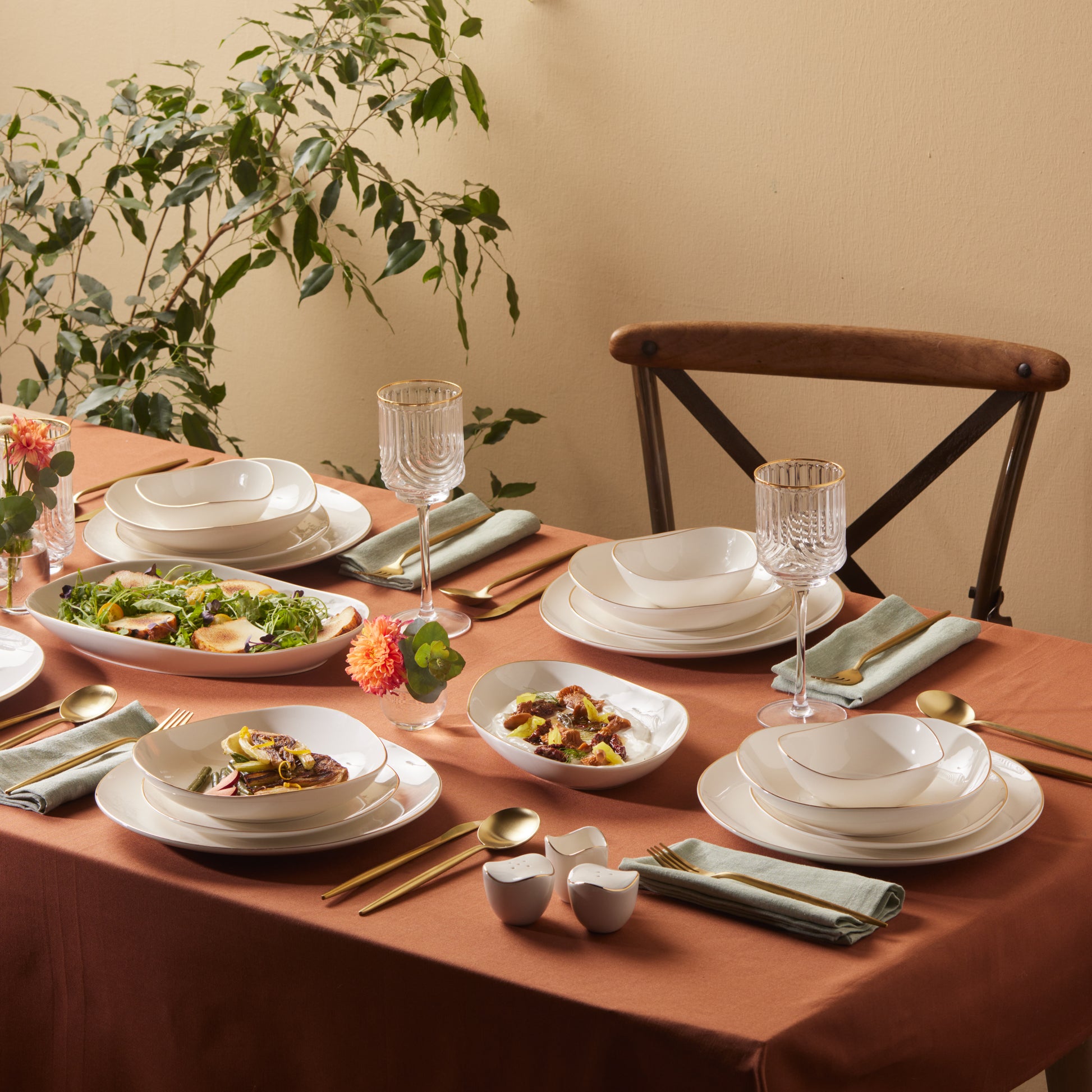 Streamline Middle, 56 Piese, Set de Veselă Pentru 12 persoane