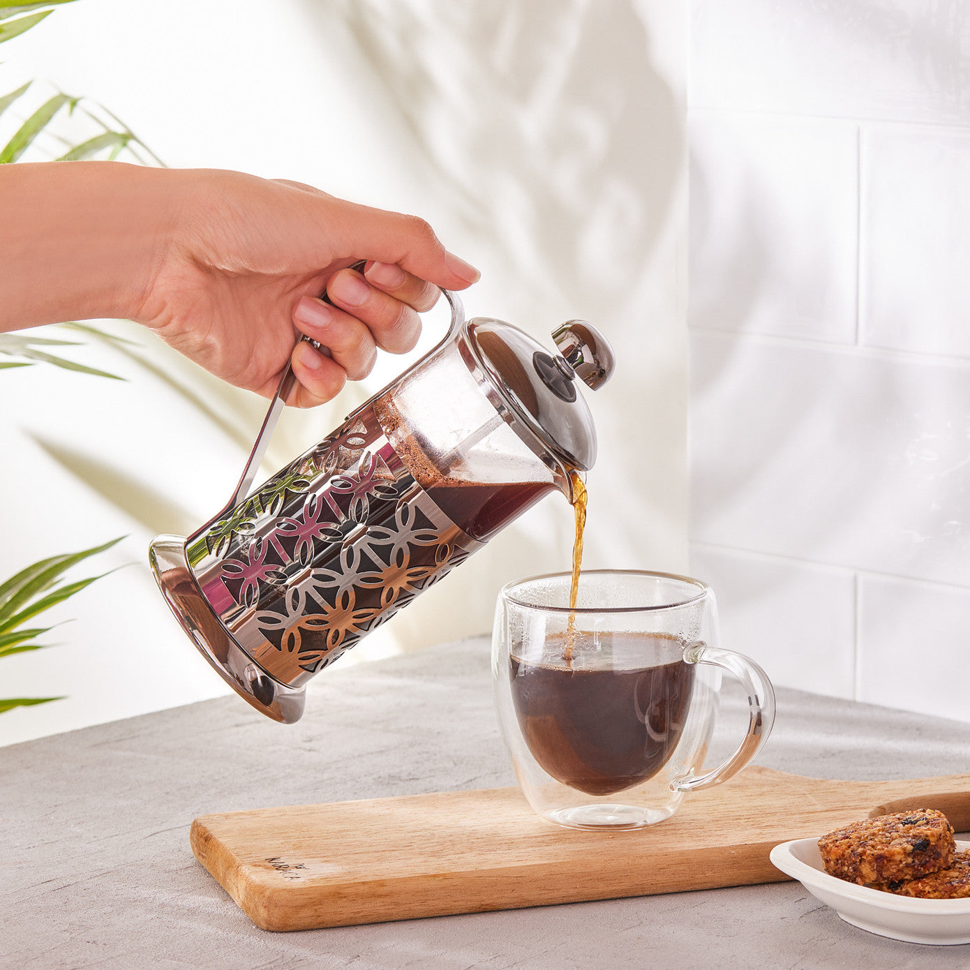 Karaca Black Flower Presă Franceză cu boabe de cafea 350 ml