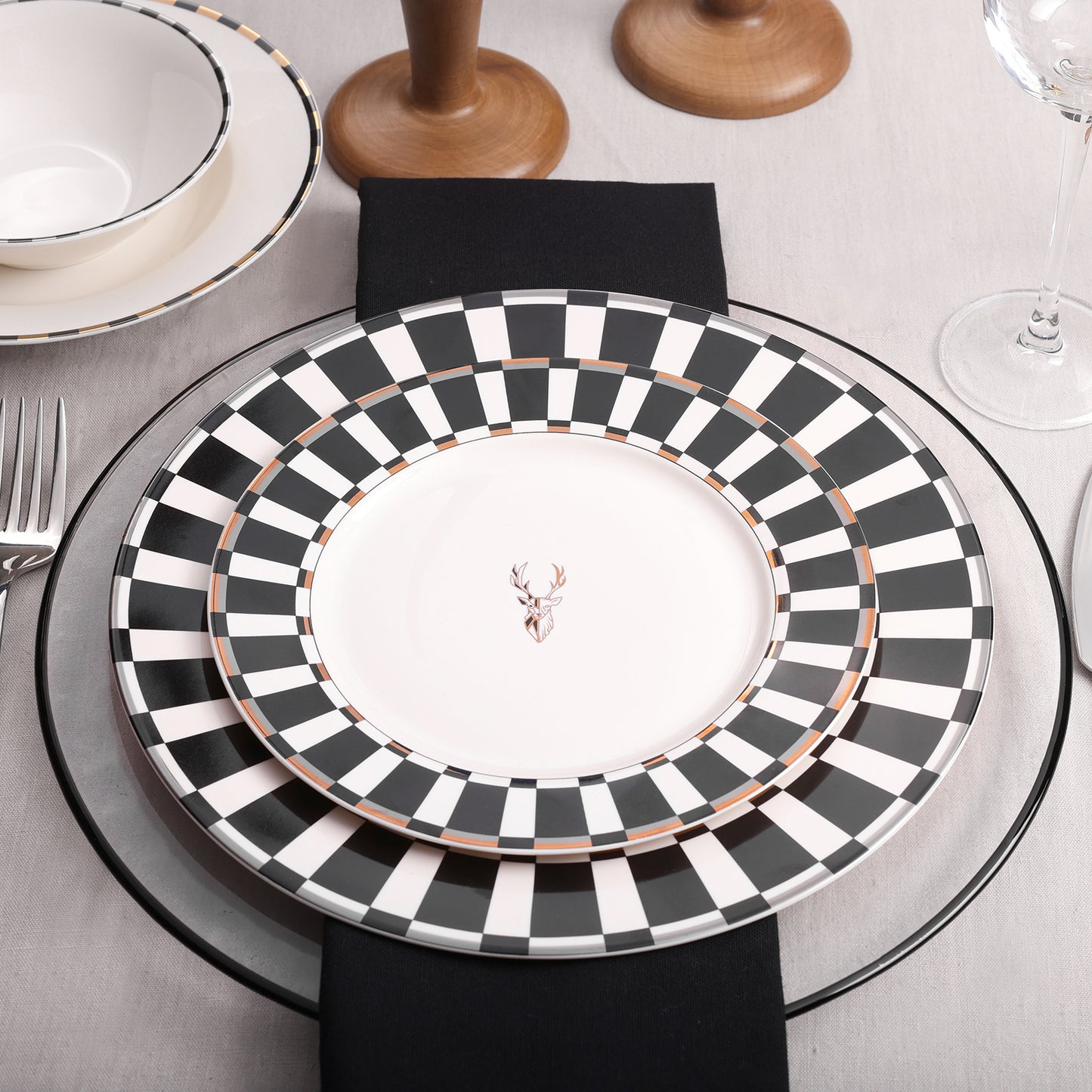 Set de Veselă Aries Negru, 24 Piese, Pentru 6 persoane